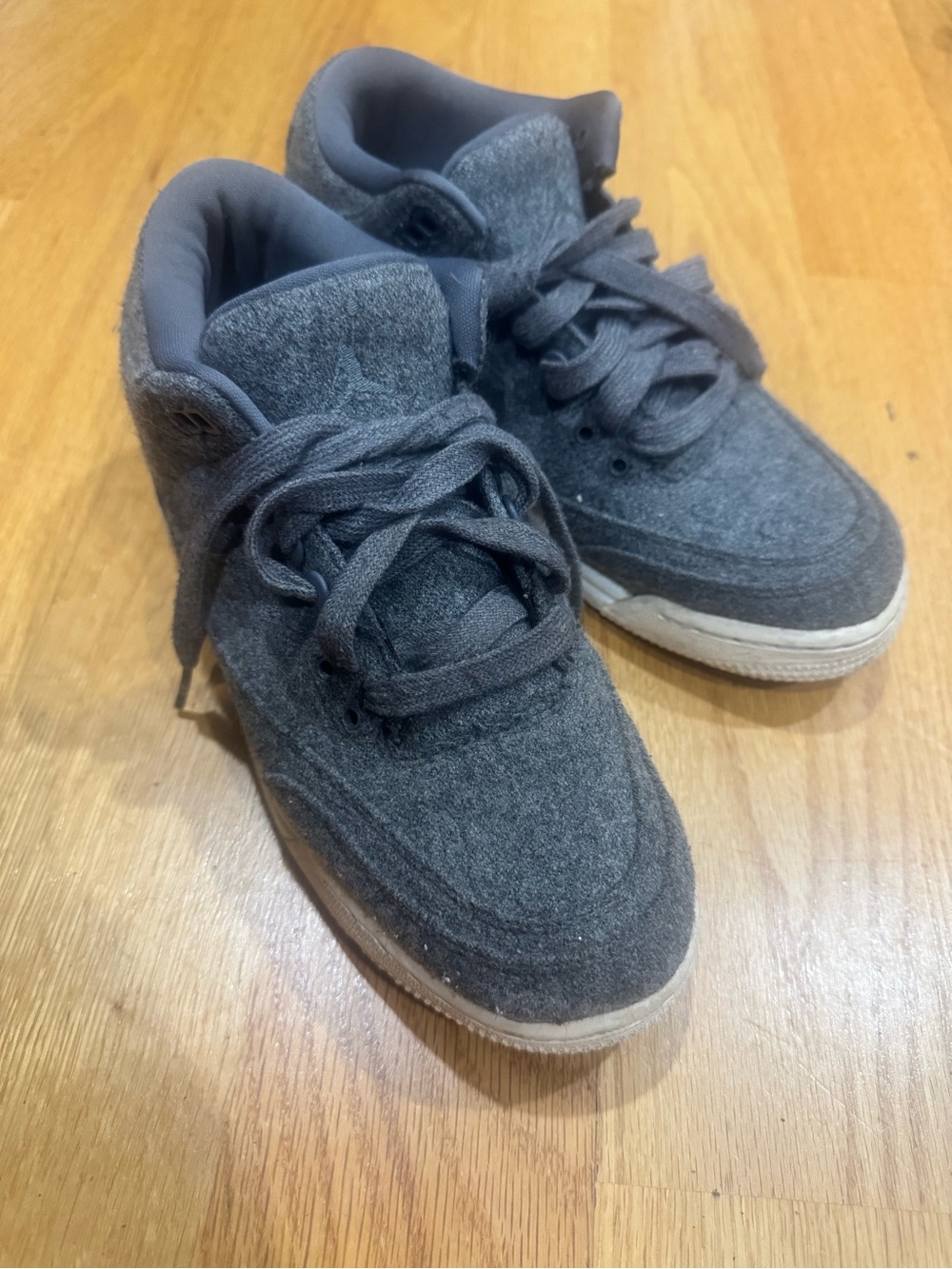 Jordan size 7Y